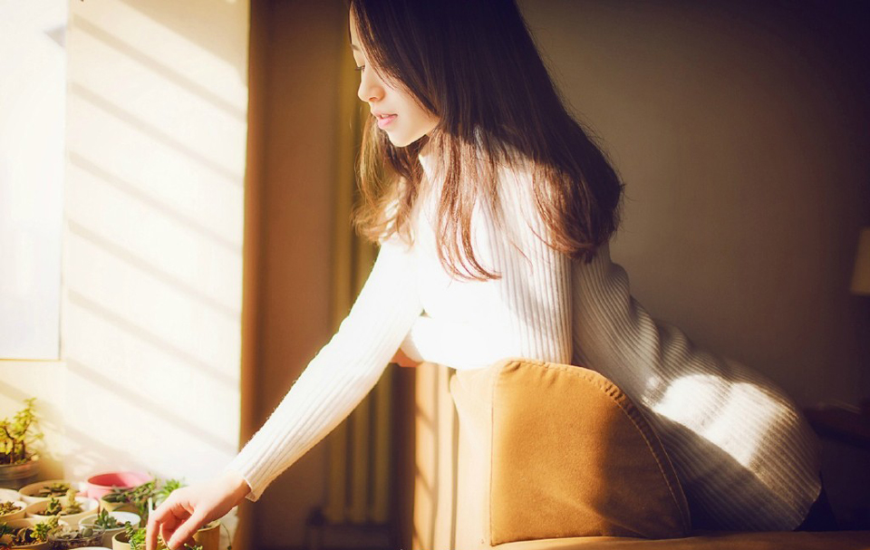 爱情有若佛家的禅---不可说，不可说，一说就是错[lizhigushicom]。婚姻和爱情的模式在世界有千万种，我的看法：女人是一架钢琴，遇到一位名家来弹，奏出来的是一支名曲。如果是一个普通人来弹，也许会奏出一条流行曲，要是碰上了不会弹琴的人，恐怕就不成歌了。
